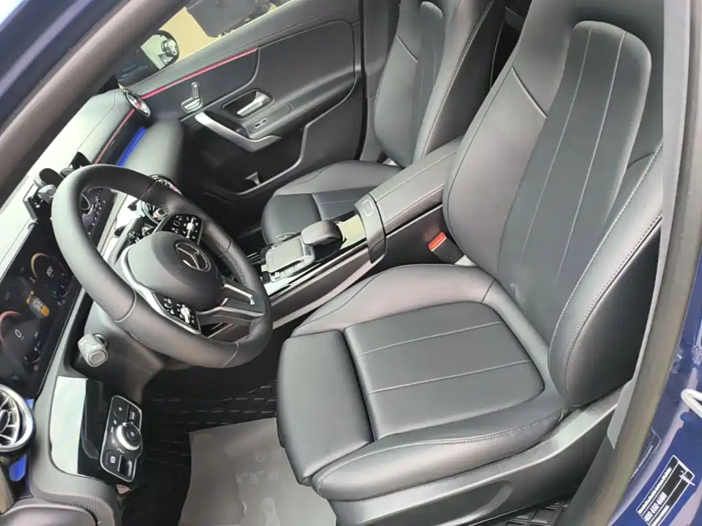 Mercedes-Benz A-Class 2023 — фото 15