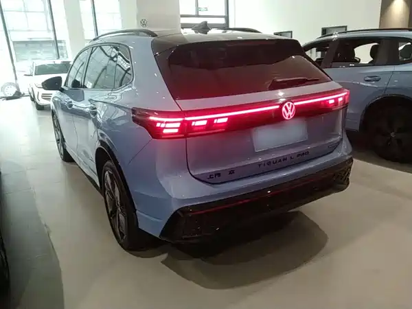 Volkswagen Tiguan L 2024