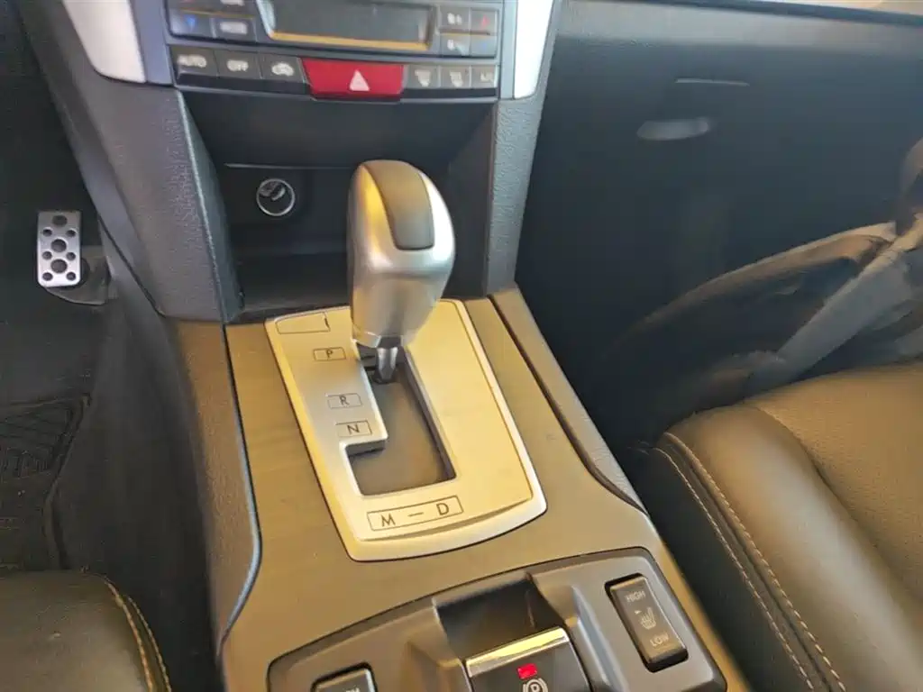 Subaru Outback 2015 — фото 10