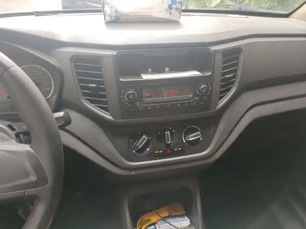 Wuling Hongguang V 2020