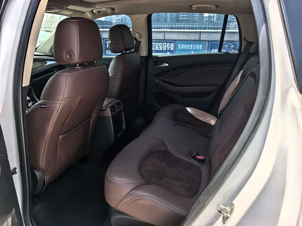 Buick Envision Plus 2016 — фото 8