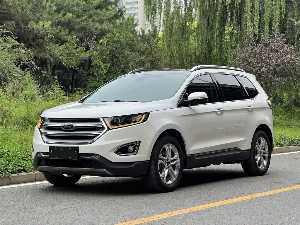 Ford Edge 2017 — фото 1