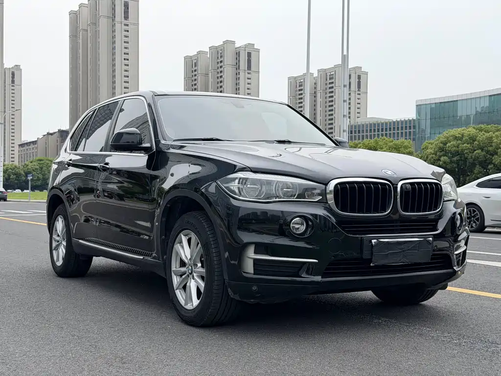 BMW X5 2018 — фото 2