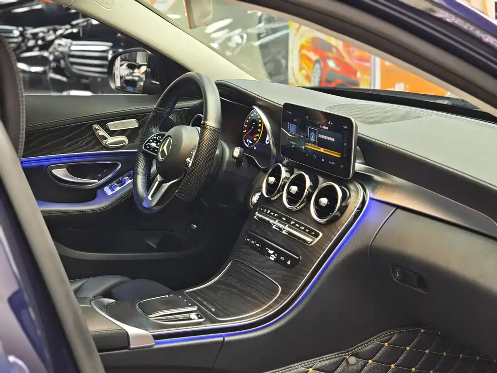 Mercedes-Benz C-Class 2019 — фото 11