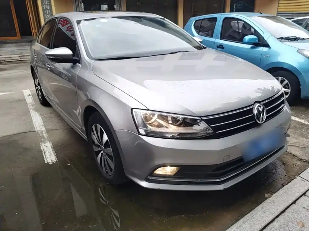 Volkswagen Sagitar 2017