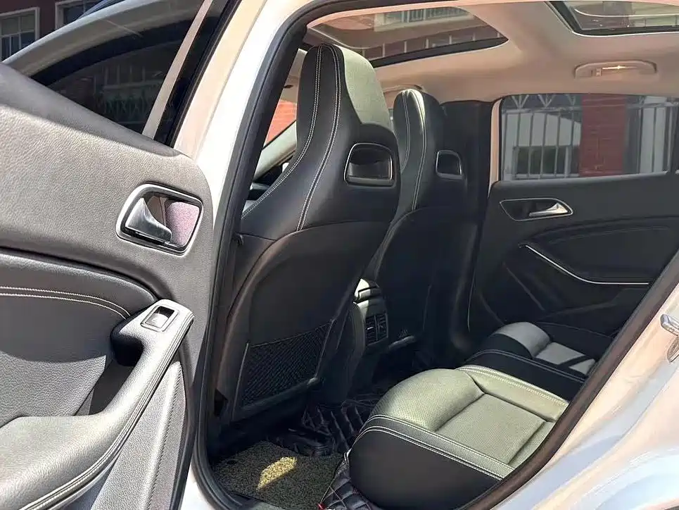 Mercedes-Benz GLA 2016