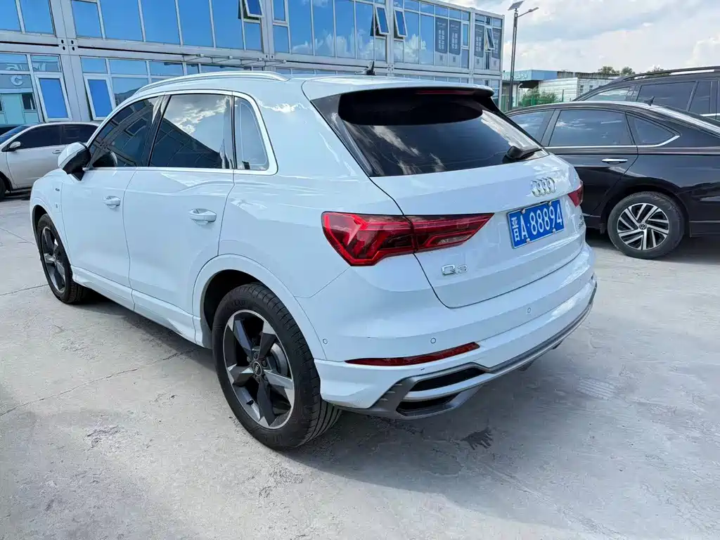 Audi Q3 2022
