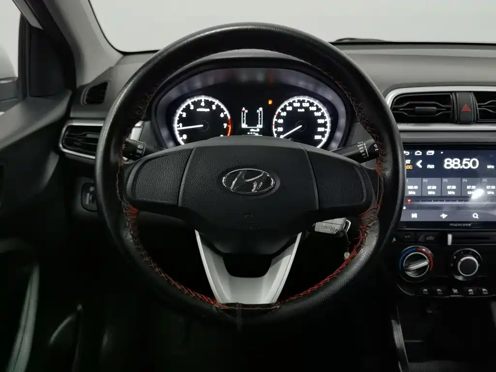 Hyundai Verna 2019 — фото 11