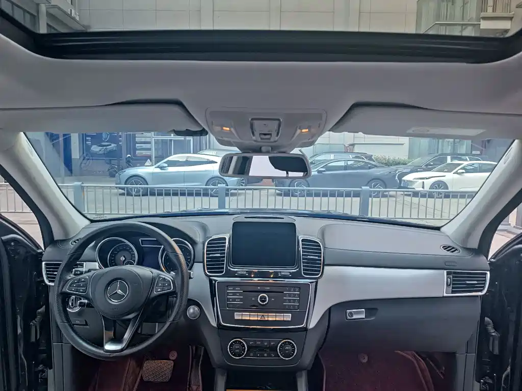 Mercedes-Benz GLS 2019 — фото 13