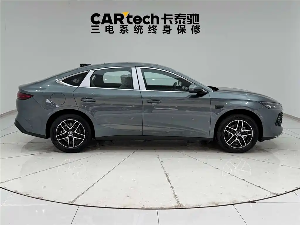 BYD Qin L — фото 12