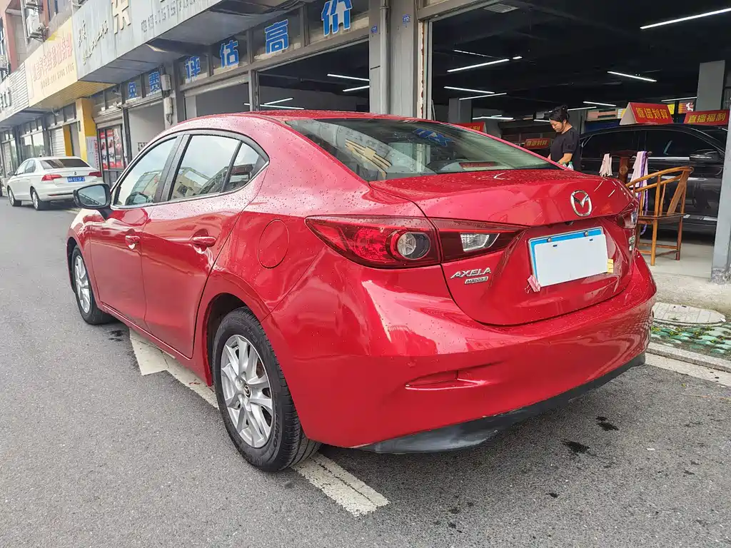 Mazda 3 Axela 2016 — фото 4