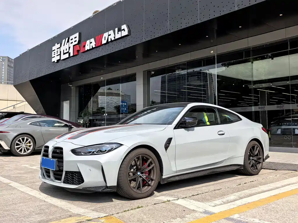 BMW M4 2025 — фото 1