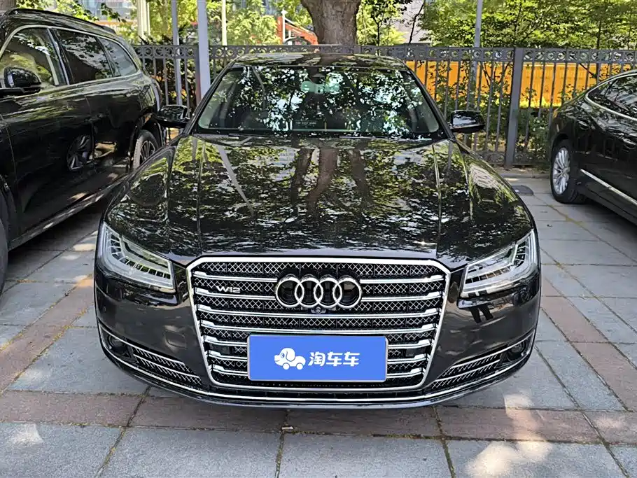 Audi A8 2017 — фото 2