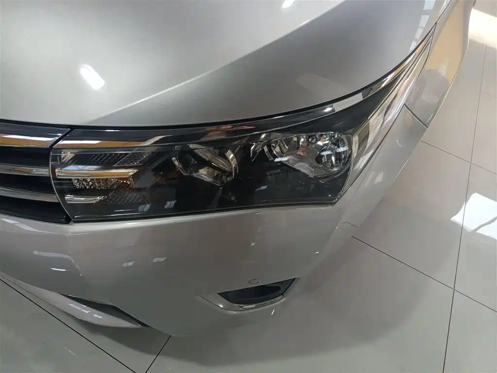 Toyota Corolla 2015 — фото 18
