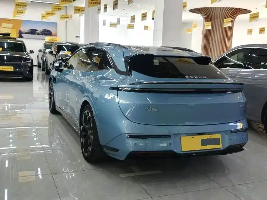 Zeekr 007 GT 2025