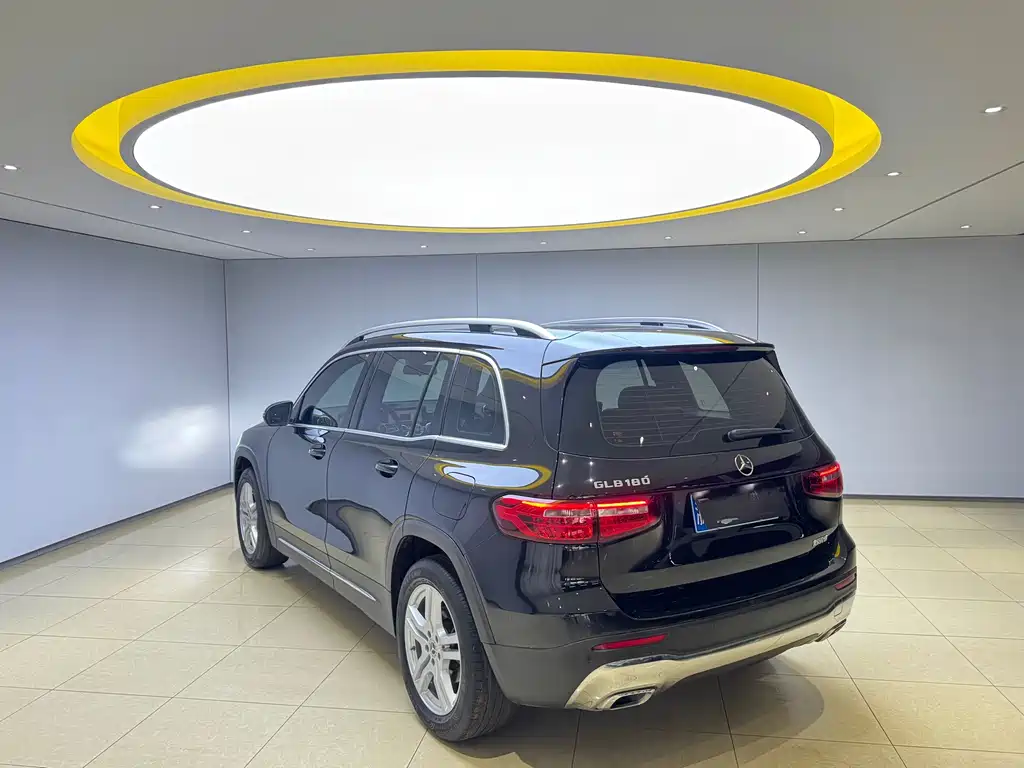 Mercedes-Benz GLB 2021
