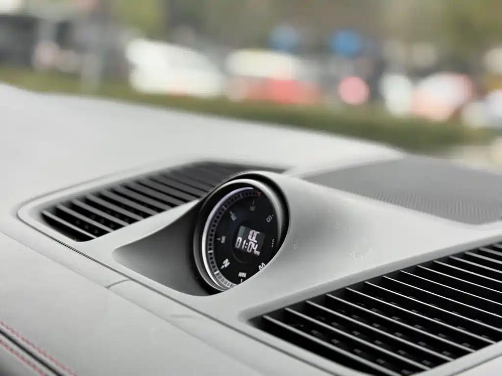 Porsche Cayenne 2021 — фото 13