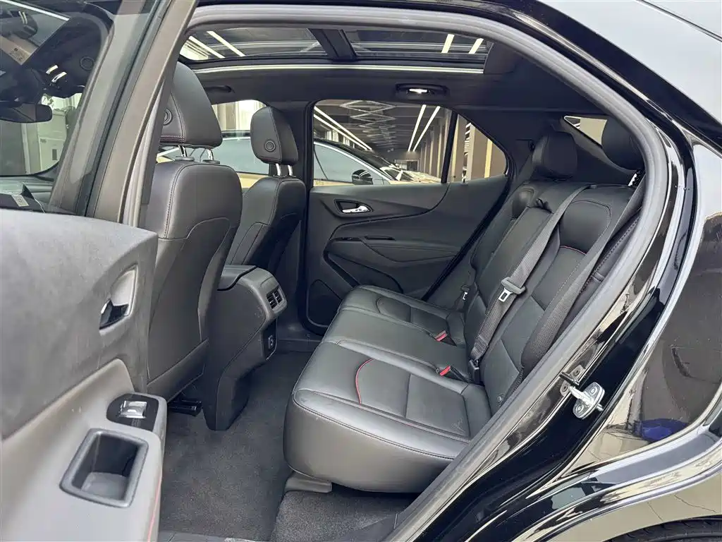 Chevrolet Equinox 2022 — фото 11