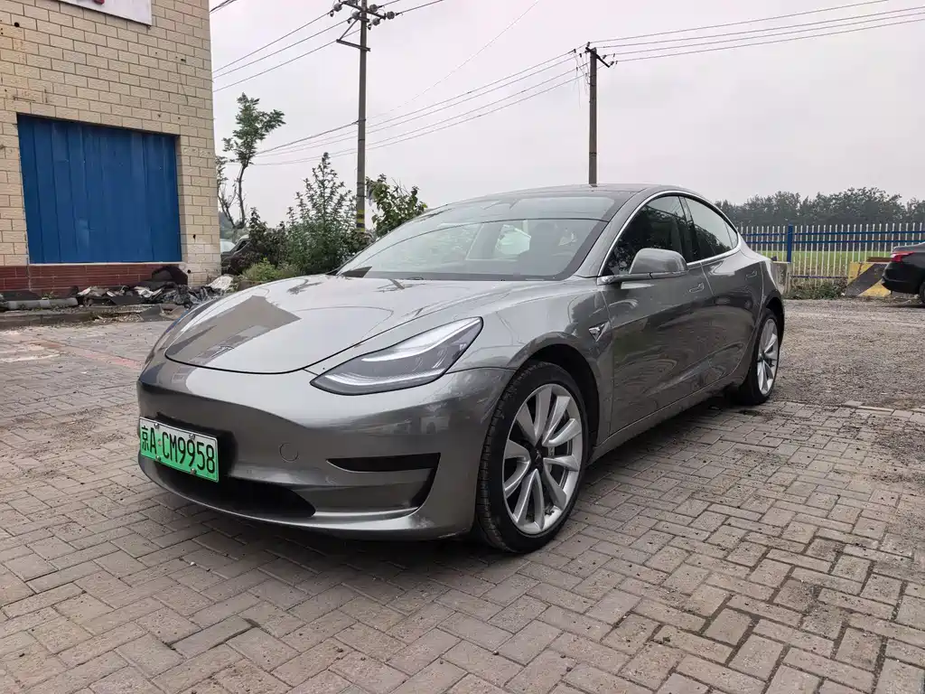 Tesla Model 3 2020 — фото 1