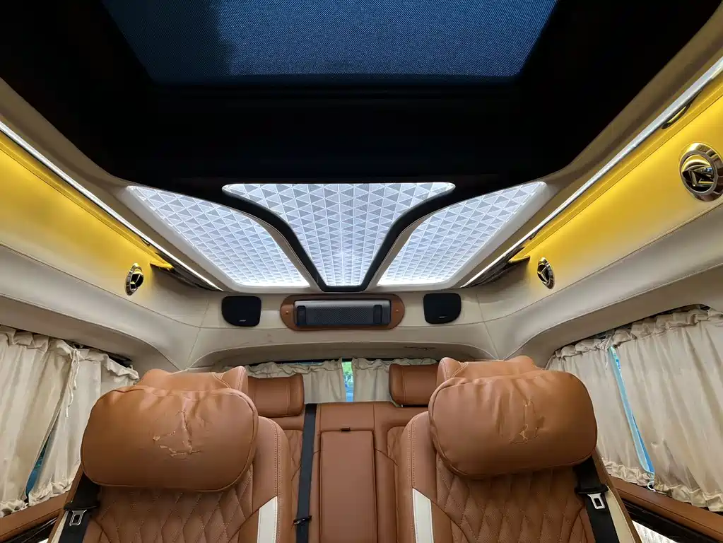 Mercedes-Benz Vito 2020 — фото 13