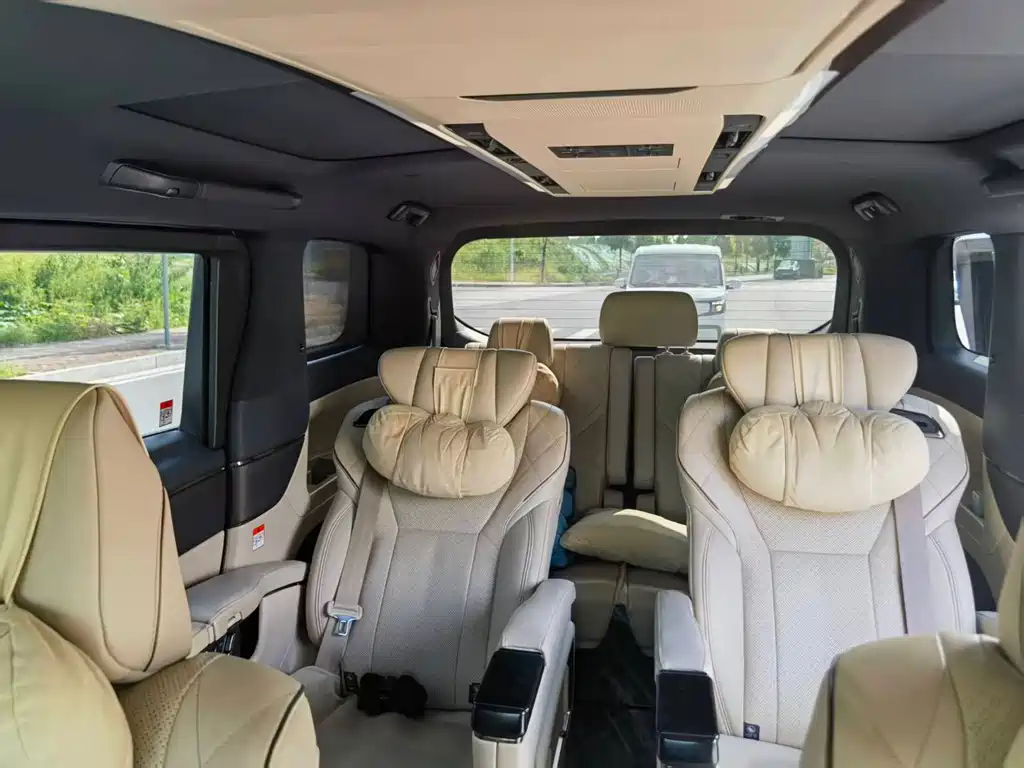 Toyota Alphard 2024 — фото 9