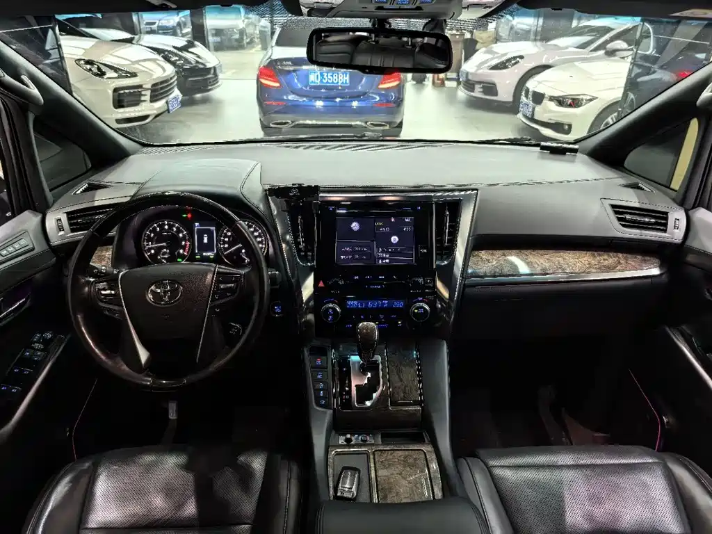 Toyota Alphard 2019 — фото 5