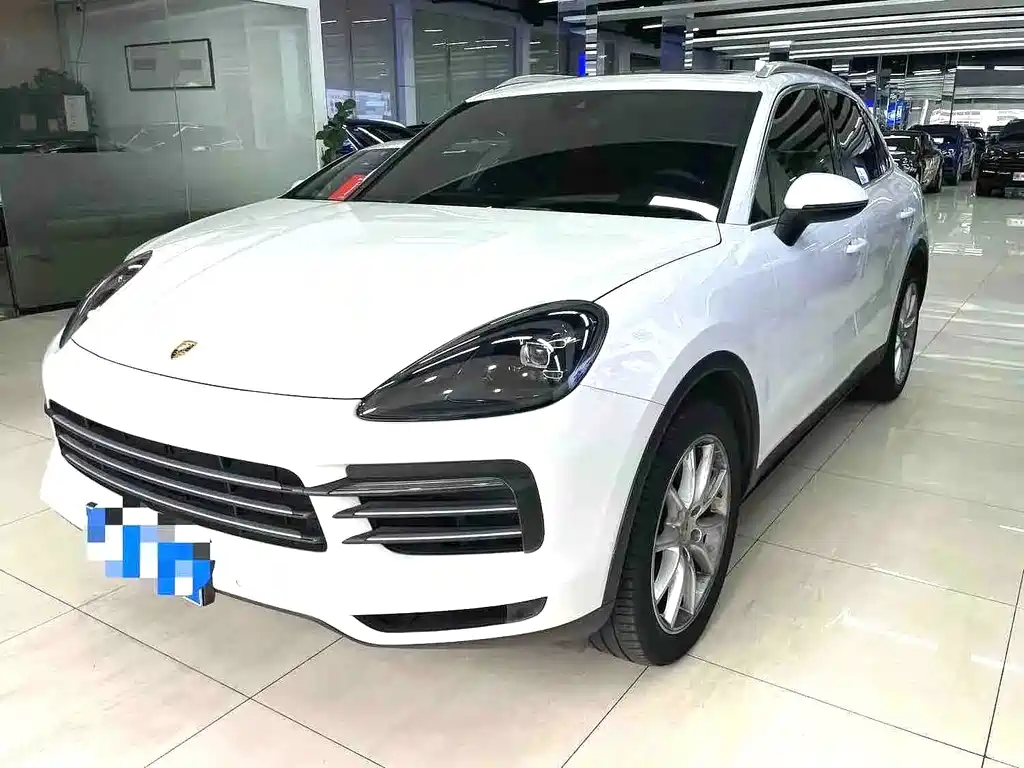 Porsche Cayenne 2020 — фото 1