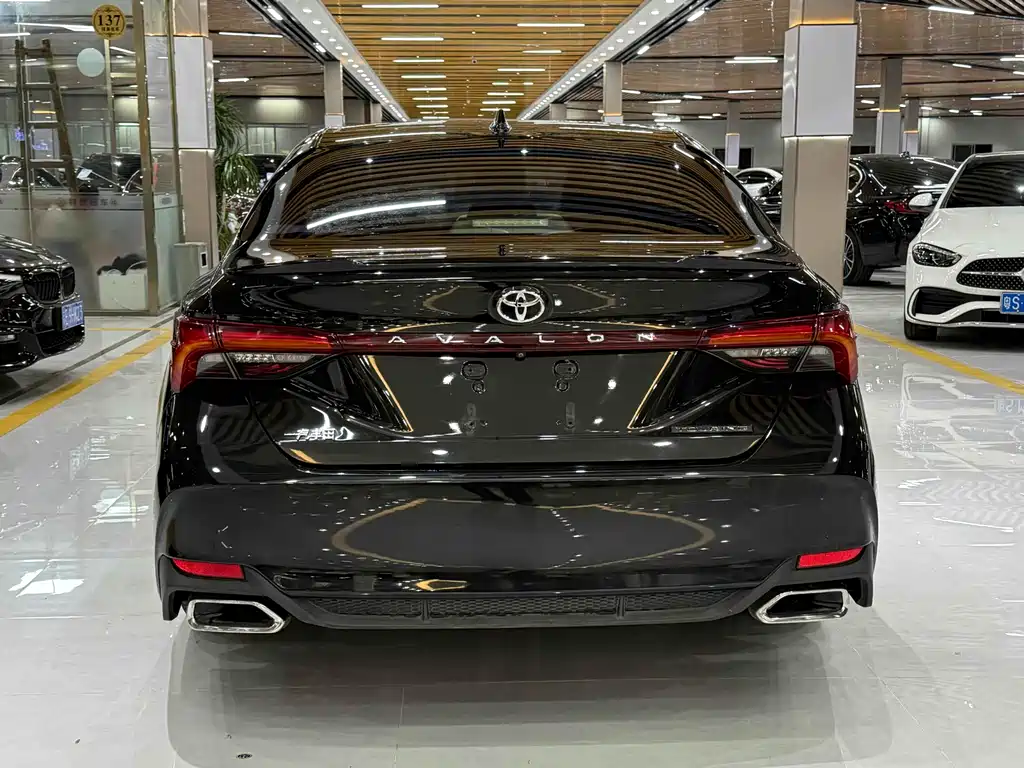 Toyota Avalon 2019 — фото 5