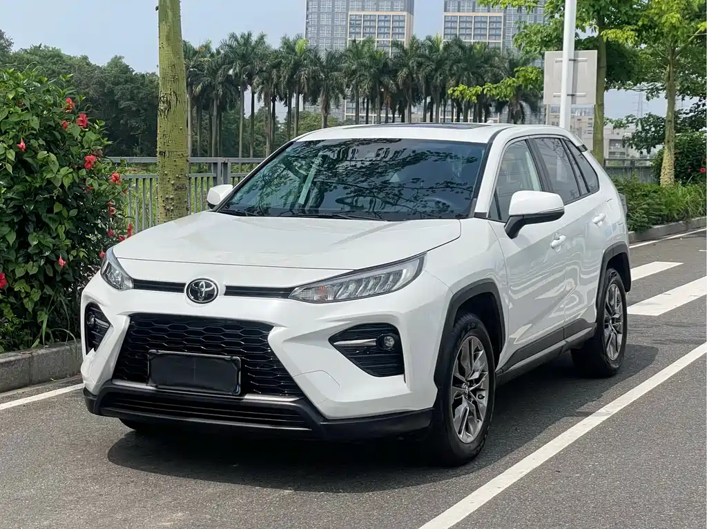 Toyota Wildlander 2021 — фото 1