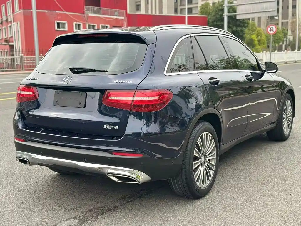 Mercedes-Benz GLC 2016 — фото 9