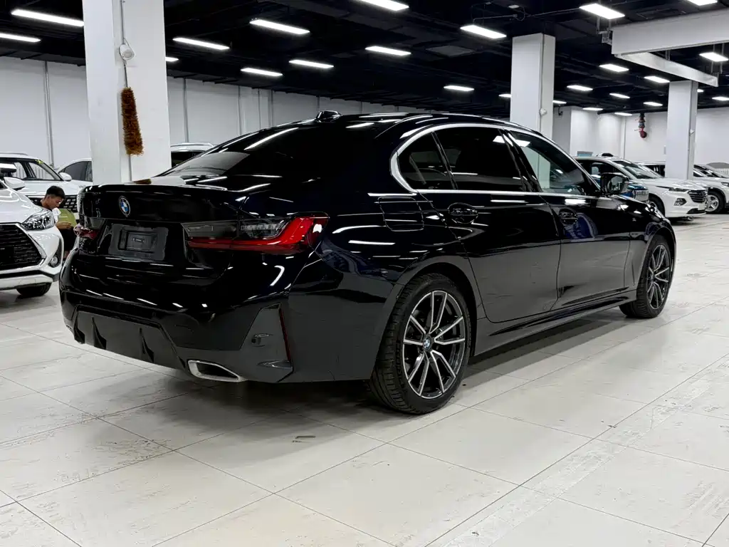 BMW 3 Series 2023