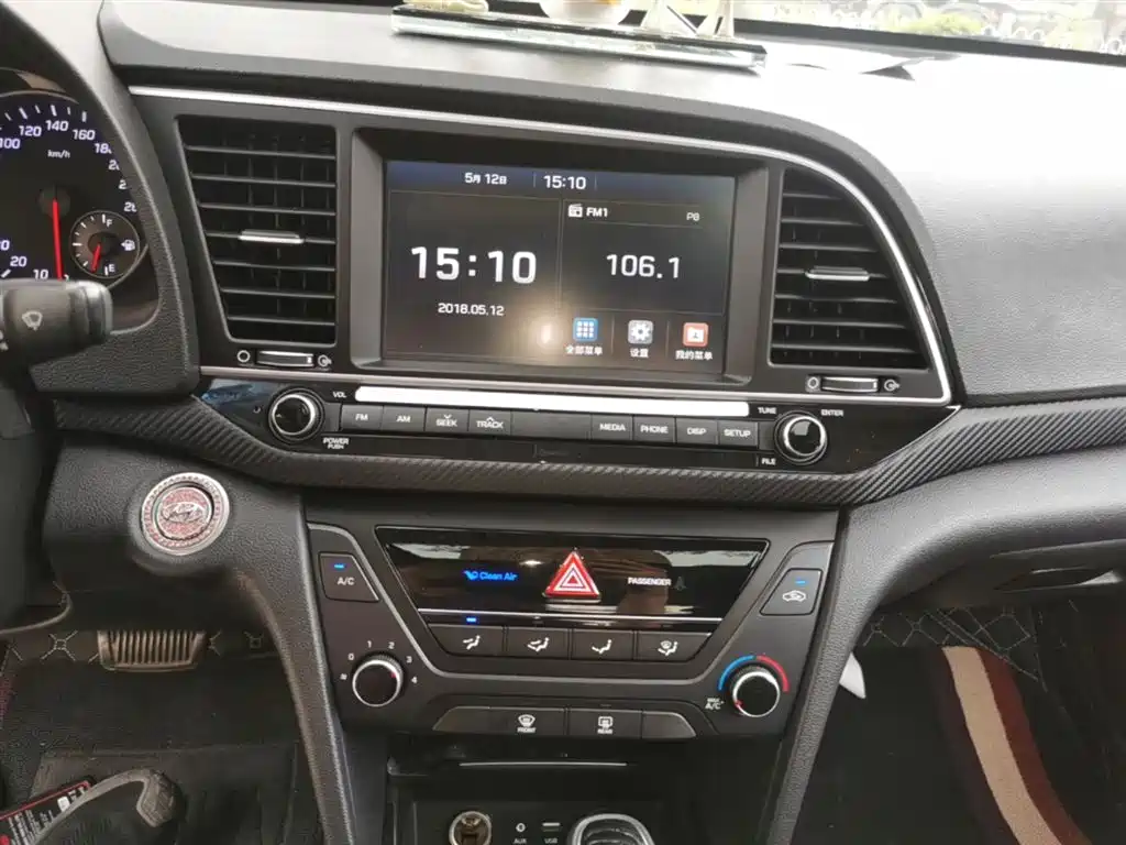 Hyundai Elantra 2019 — фото 13