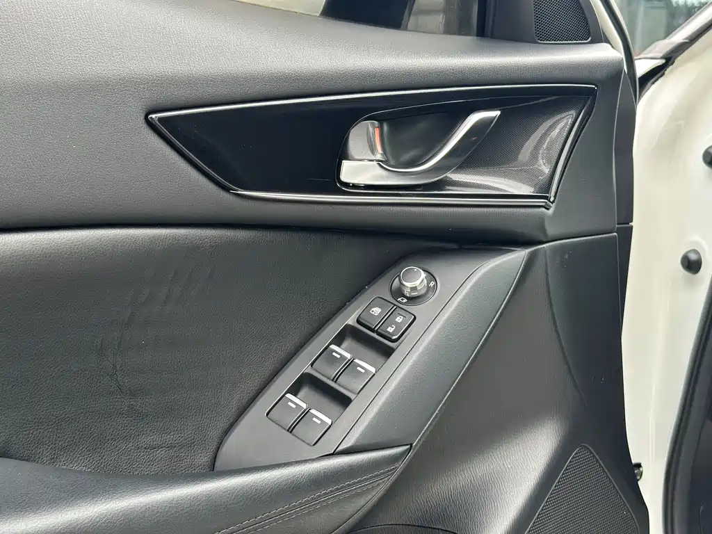 Mazda CX-4 2020