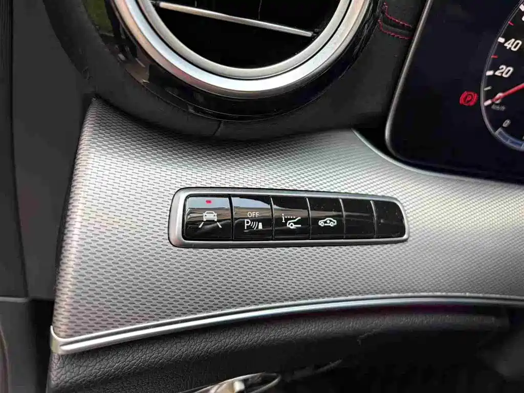Mercedes-Benz E-Class AMG 2019 — фото 11