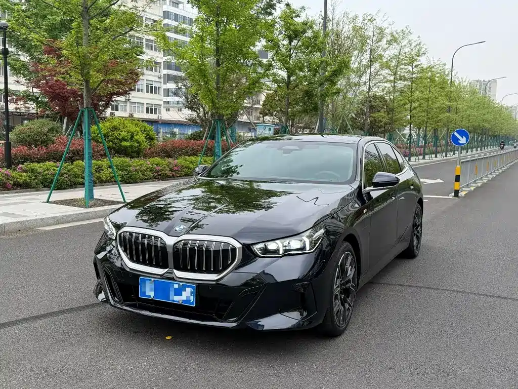 BMW 5 Series 2026