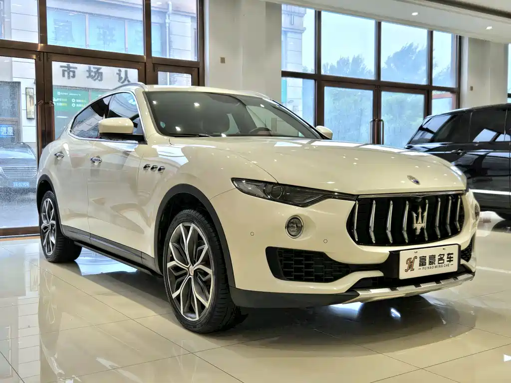 Maserati Levante 2018 — фото 3