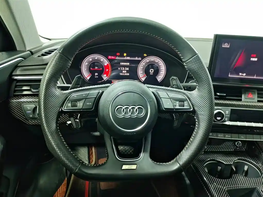 Audi A4L 2021 — фото 11