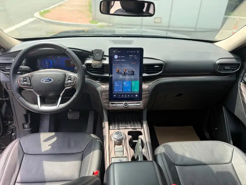 Ford Explorer 2021 — фото 19