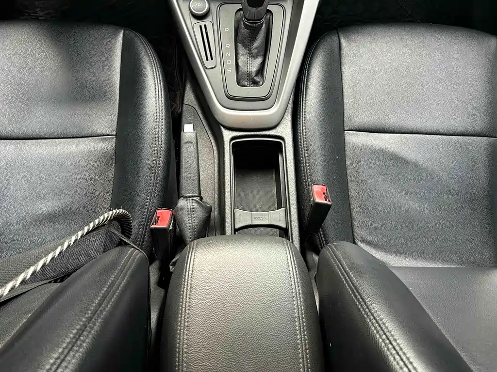 Ford Focus 2017 — фото 13