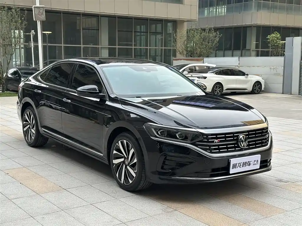 Volkswagen Passat 2023 — фото 10