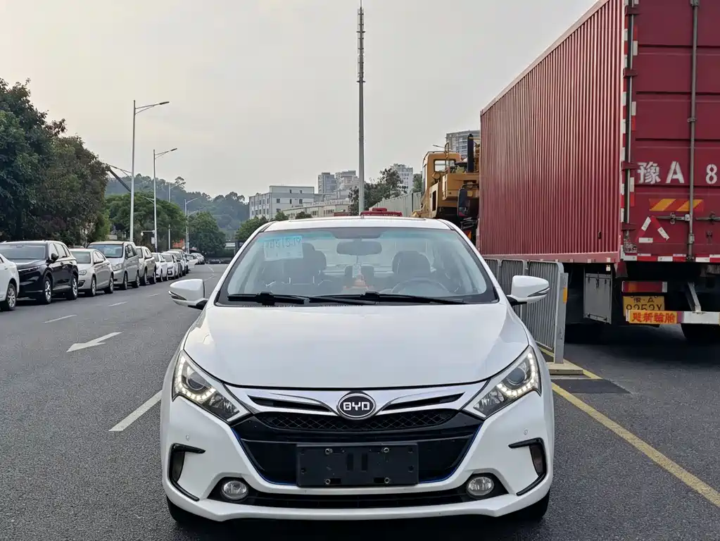 BYD Qin NEV 2016