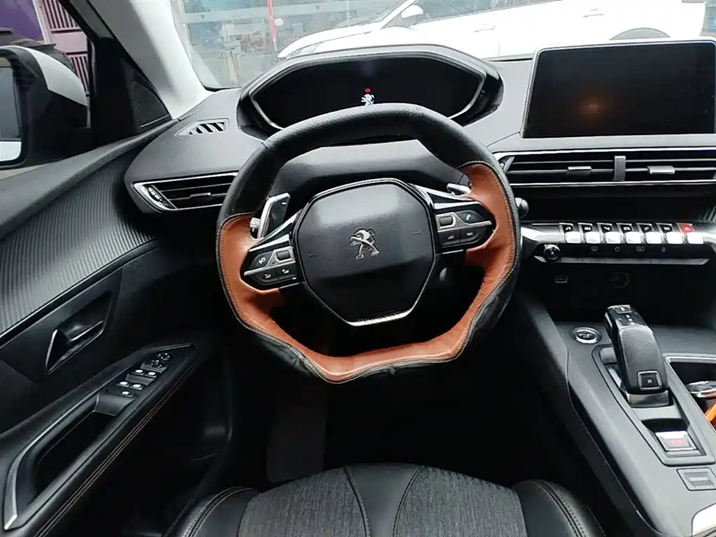 Peugeot 4008 2018 — фото 11
