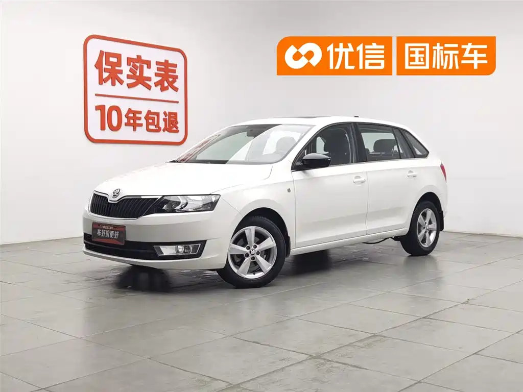 Skoda Rapid Spaceback 2016 — фото 1