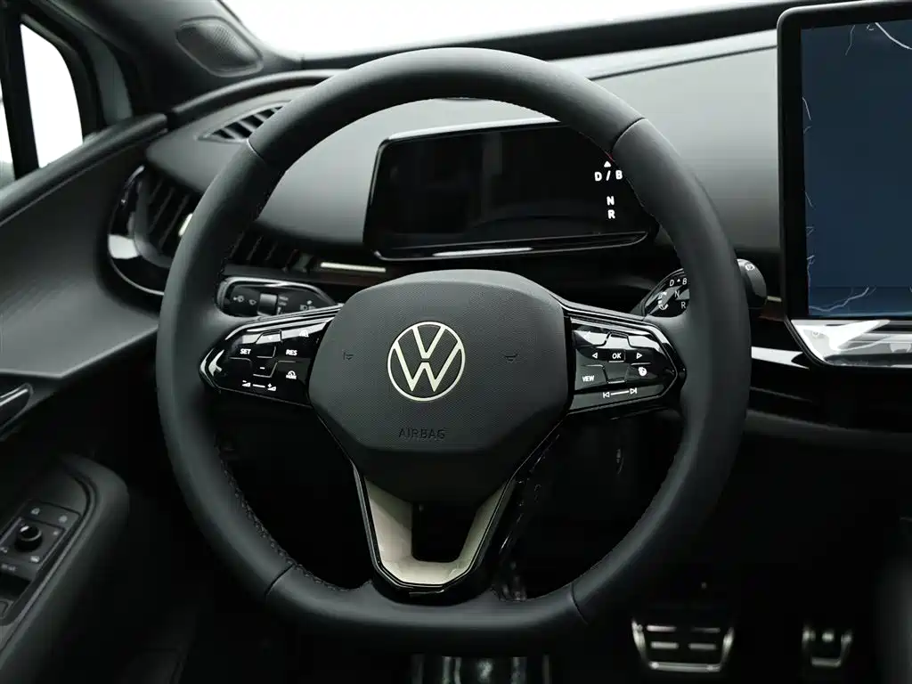 Volkswagen 06 2025 — фото 15