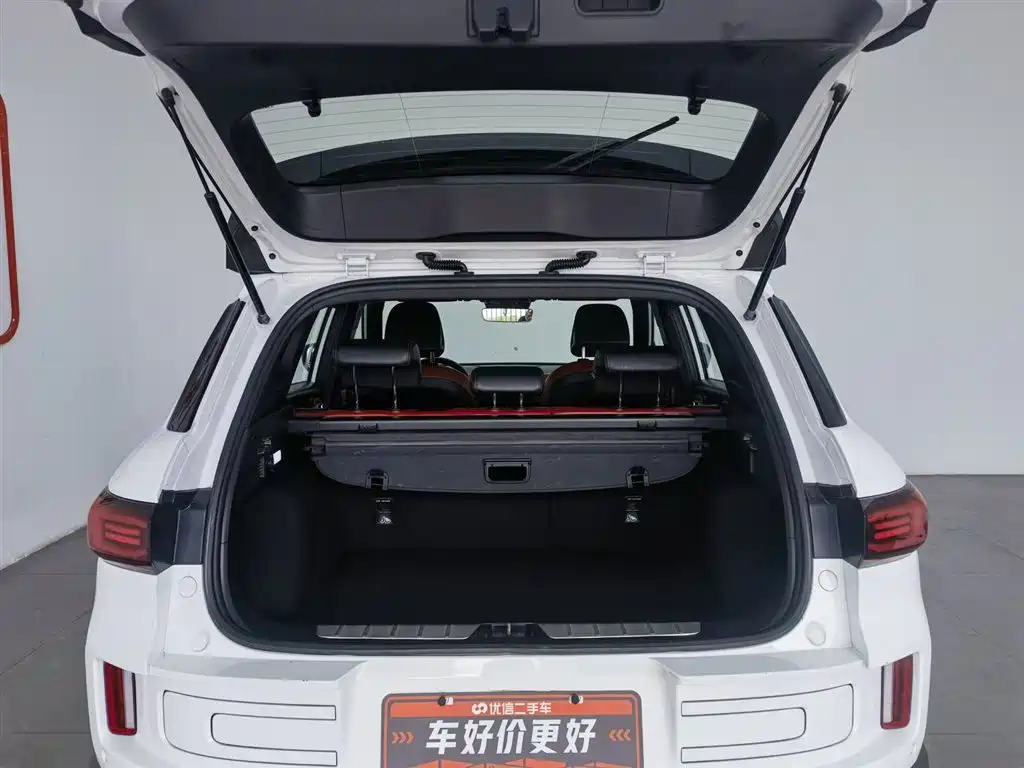 Geely Icon 2021 — фото 16