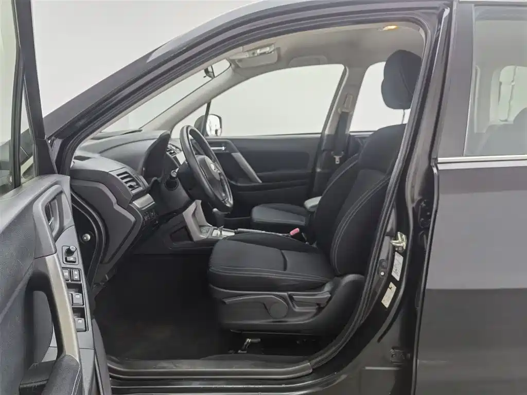 Subaru Forester 2013 — фото 10
