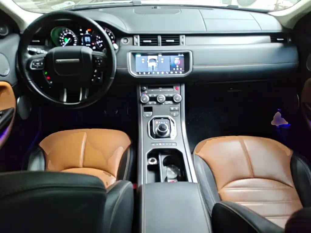Land Rover Evoque 2019 — фото 16