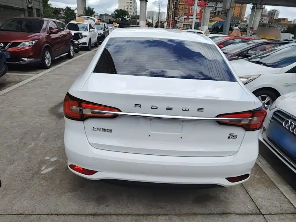 Roewe i5 2020
