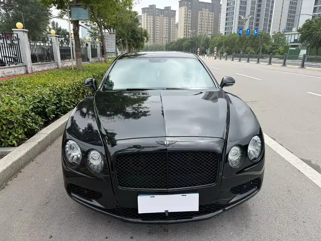 Bentley Flying Spur 2012 — фото 2