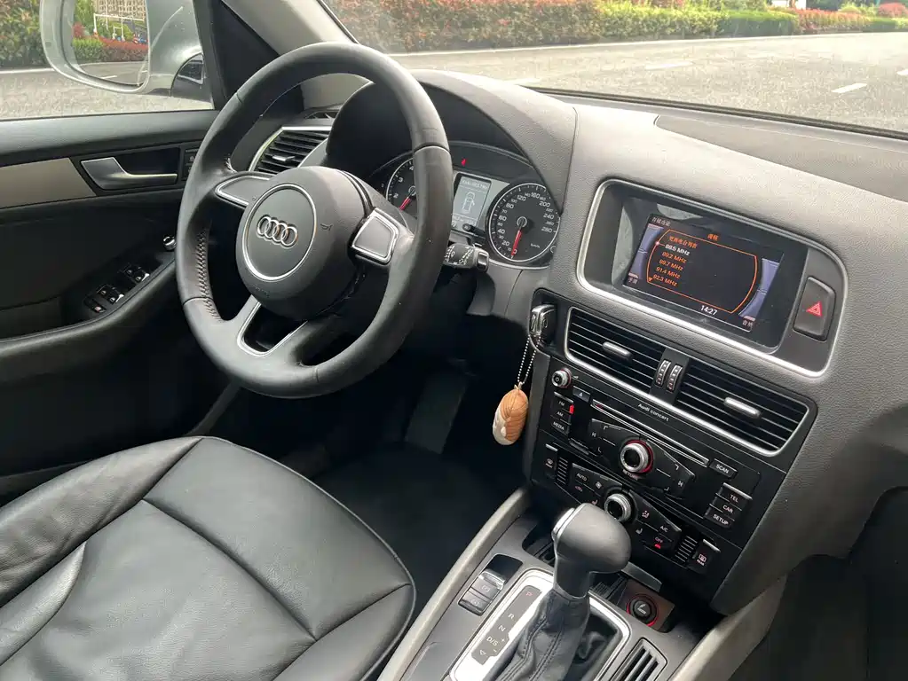 Audi Q5 2017 — фото 14